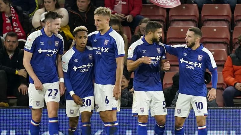 Quá trình hình thành, phát triển Ipswich Town